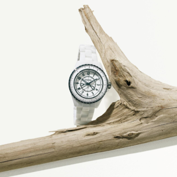 夏おしゃれの必需品！ シャネルの時計、メゾン マルジェラ × ジェントル モンスターのサングラス＆メガネ