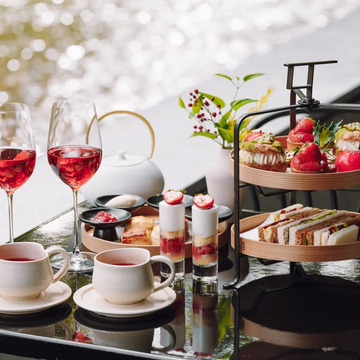 【大阪・京都のホテルアフタヌーンティー】大人のご褒美〝いちごスイーツ”おすすめ6選