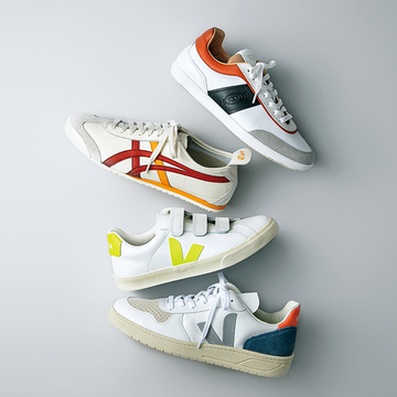 秋冬の足もとはモノトーンスニーカーに“ちょい色足し”で盛る