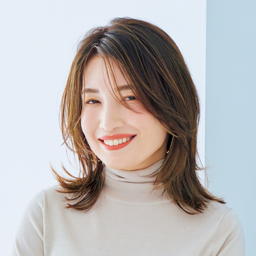 レイヤーカットは入れ方次第でスカスカせずふんわり仕上がる【50代髪型・ヘアスタイル】