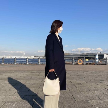 お気に入りのスニーカーで赤煉瓦パークへ。