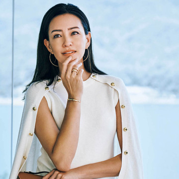 大人らしい上品な肌見せ。秋冬のお出かけに着たい「ノースリーブニット」