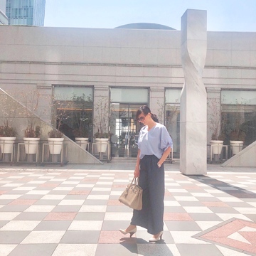 甘めシャツ×ワイドパンツコーデ