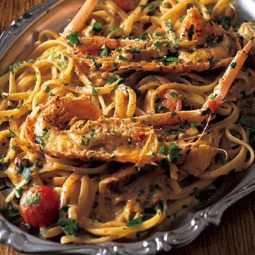 中部イタリアの郷土料理と豪快な炭火焼肉料理を堪能できる『Quattro Mani82』