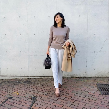 とろみパンツの春コーデ