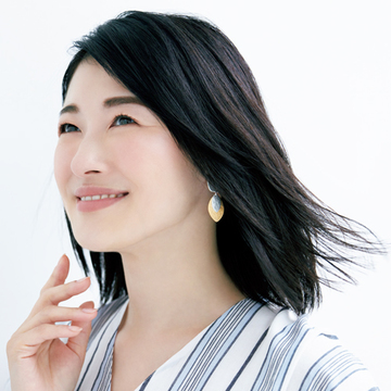 【50代の最新ヘアカラー】カラートリートメントによる「根元白髪リタッチ術」をプロが解説！