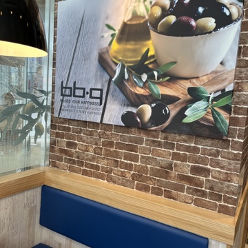 チキンを食べに