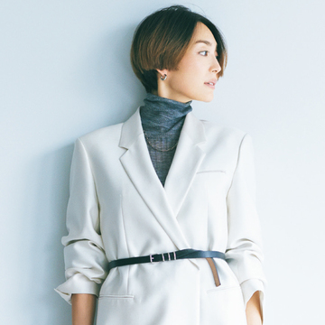 シアータートル×メンズライクなロングジャケットで今っぽく仕上げて