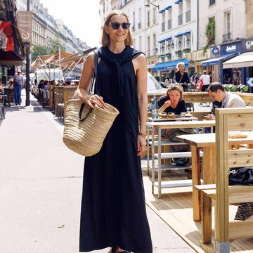 シックで落ち着いた雰囲気が魅力。上品な大人女性のセンス光るパリマダムSNAP【パリのおしゃれスポット定点SNAP】