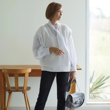 春の大本命！「E by éclat」で見つけたデニムに合う華トップス