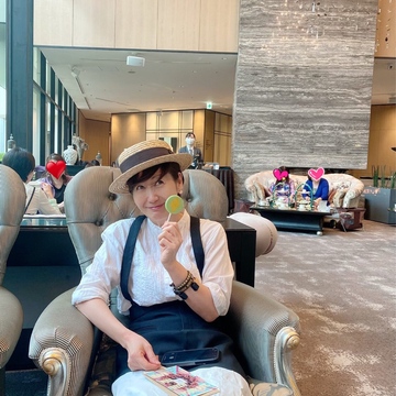 マヤ暦を聞きながら、アフタヌーンティーに舌鼓