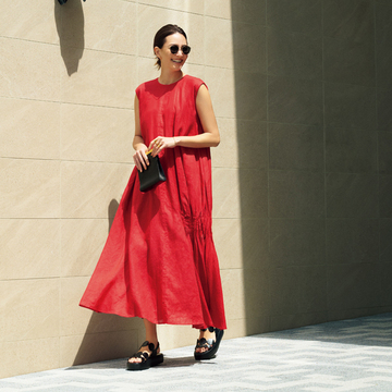 赤いワンピースで体と心にビタミンチャージ！【心ときめく！50代に似合う夏ワンピース】