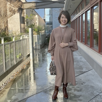 ワンピ+透け感タートルでシモキタ散歩♪