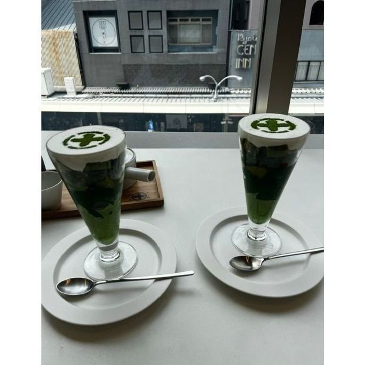 新緑の京都旅行記②慌ただしく帰途につきましたが最後まで食べて散策して満喫できたショートトリップでした。