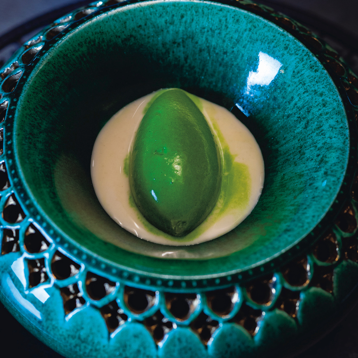 日本茶を織り交ぜたデザートコースを楽しめる東京・神楽坂の『VERT』