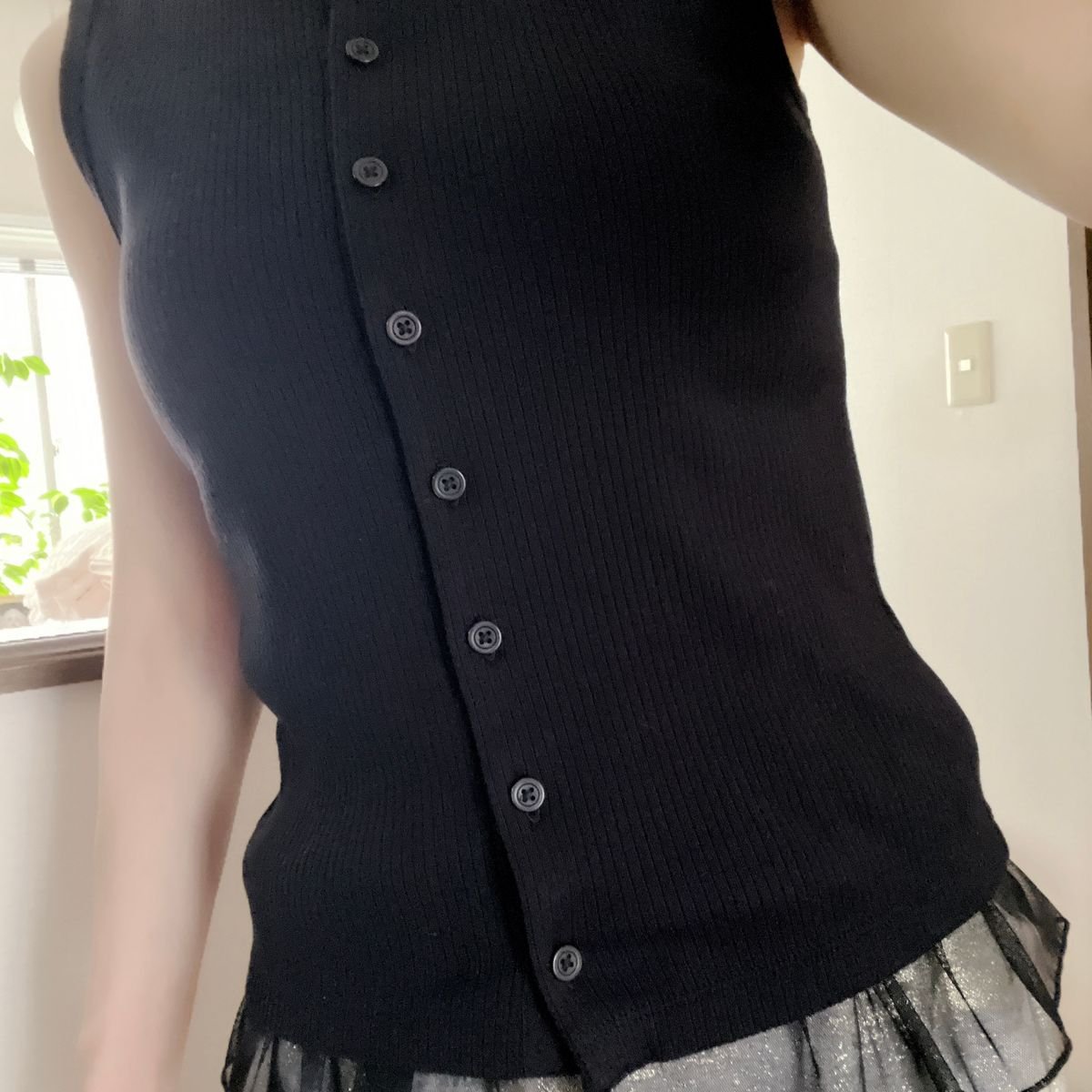腕は出せない... はずが、暑過ぎてノースリーブが活躍中！