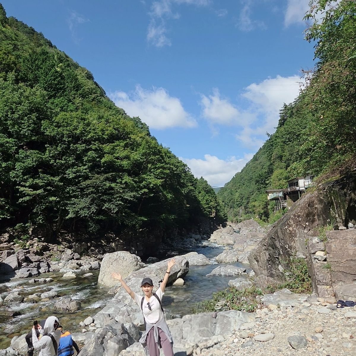 【奈良・天川村】驚くほど美しい清流！みたらい渓谷から洞川温泉へ