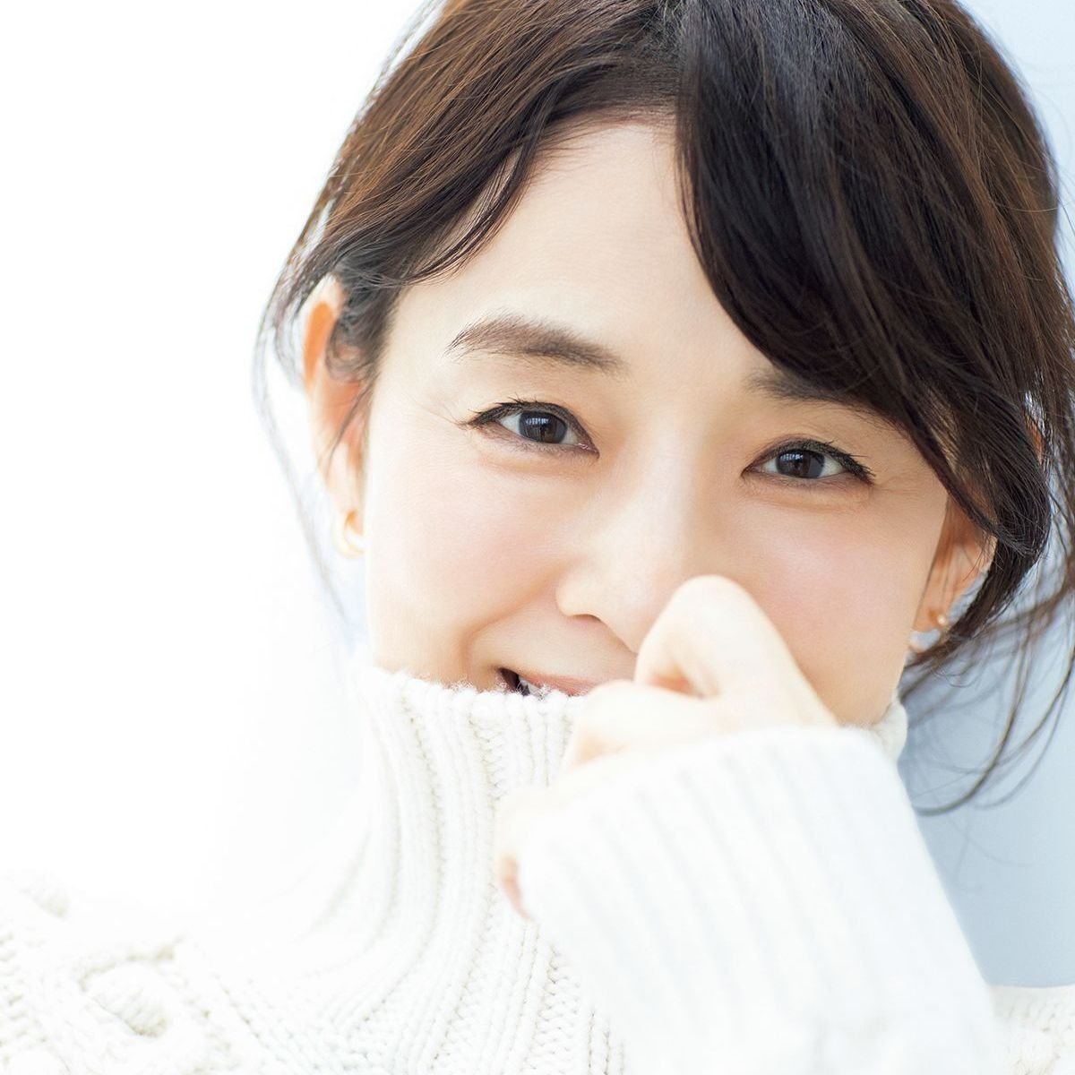 【石田ゆり子さんインタビュー＜後編＞】自分をアップデートするためにも、新しい服は必要なんです