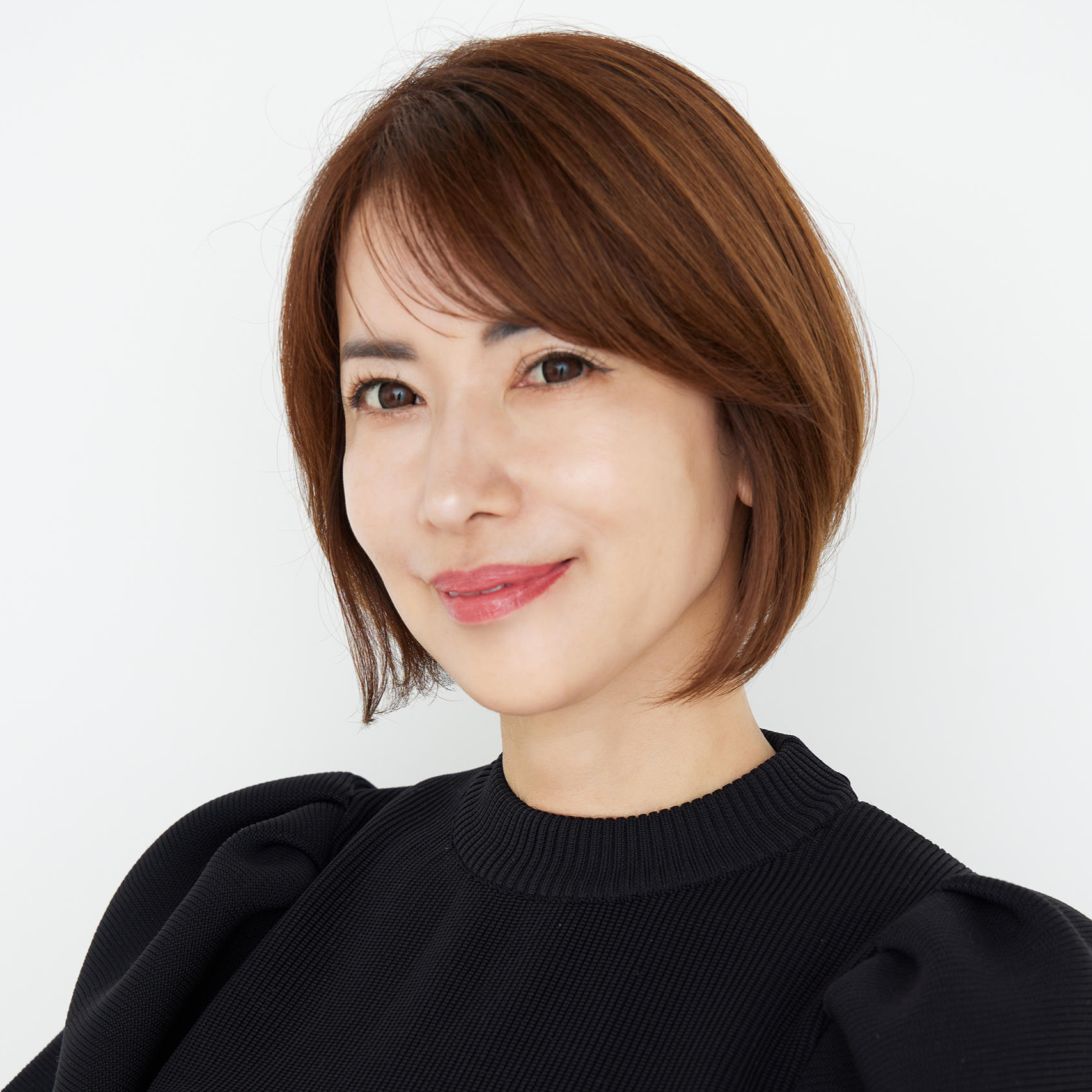 40代・50代の髪悩みを解決！丸みレイヤーボブでボリュームアップ＆小顔見えが叶う【50代髪型・ヘアスタイル】
