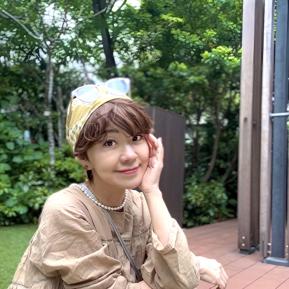 【GW何着ていく？】スニーカーで品よく決まる！大人のシーン別コーデ