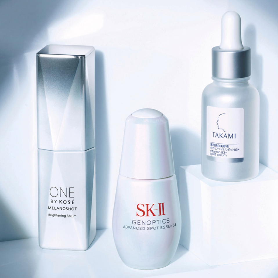 根深いシミにアプローチ！ 天野佳代子さんが50代におすすめするメラニンケア美容液3選