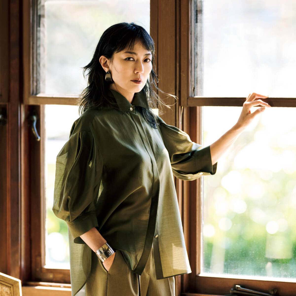 どんなときも涼やかに私らしく。板谷由夏と「夏の日のセオリーリュクス」