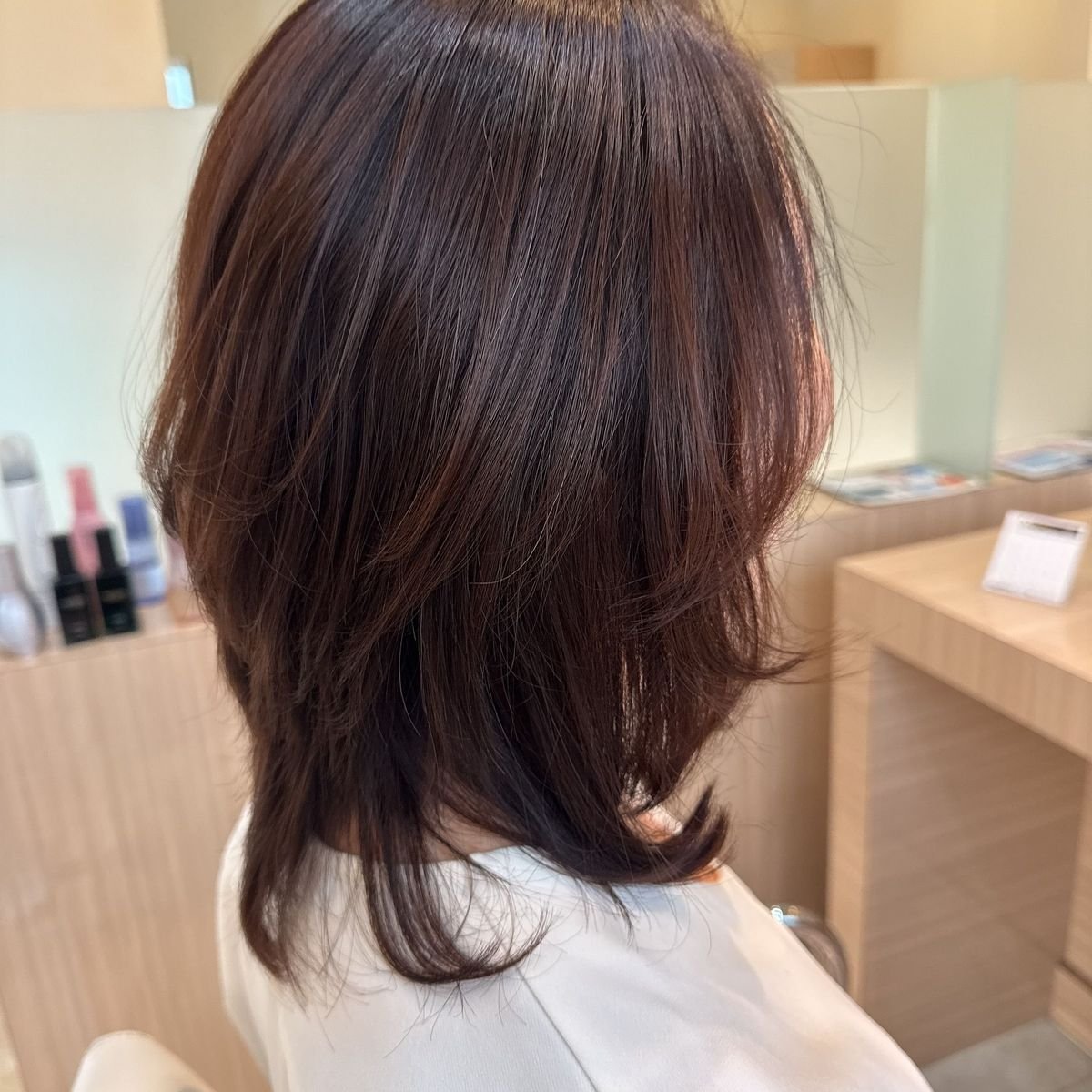 秋のおしゃれはツヤ髪へ導くメンテナンスから。長雨続きにもまとまりと軽やかさを