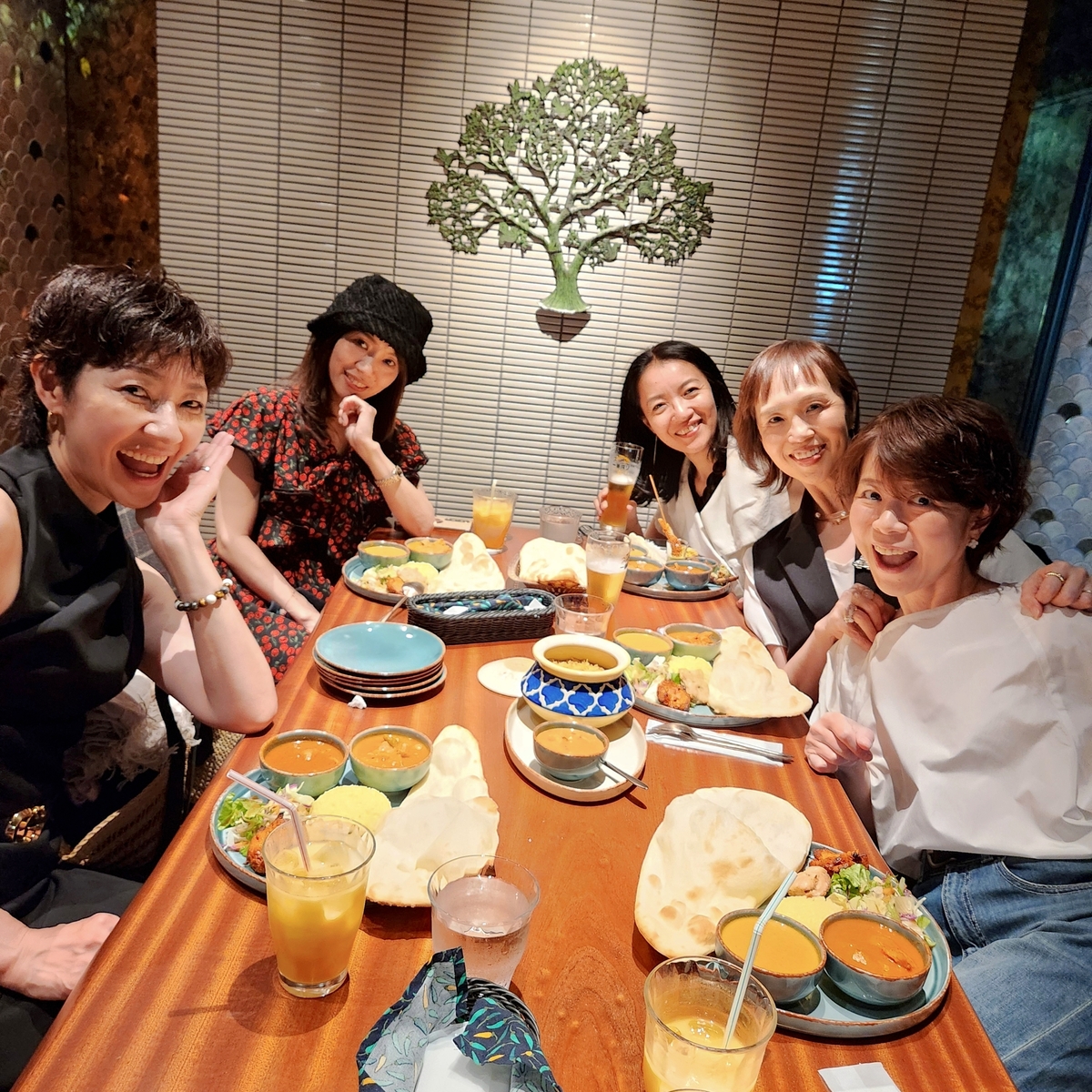 素敵なインディアンレストランでFarewell Lunch