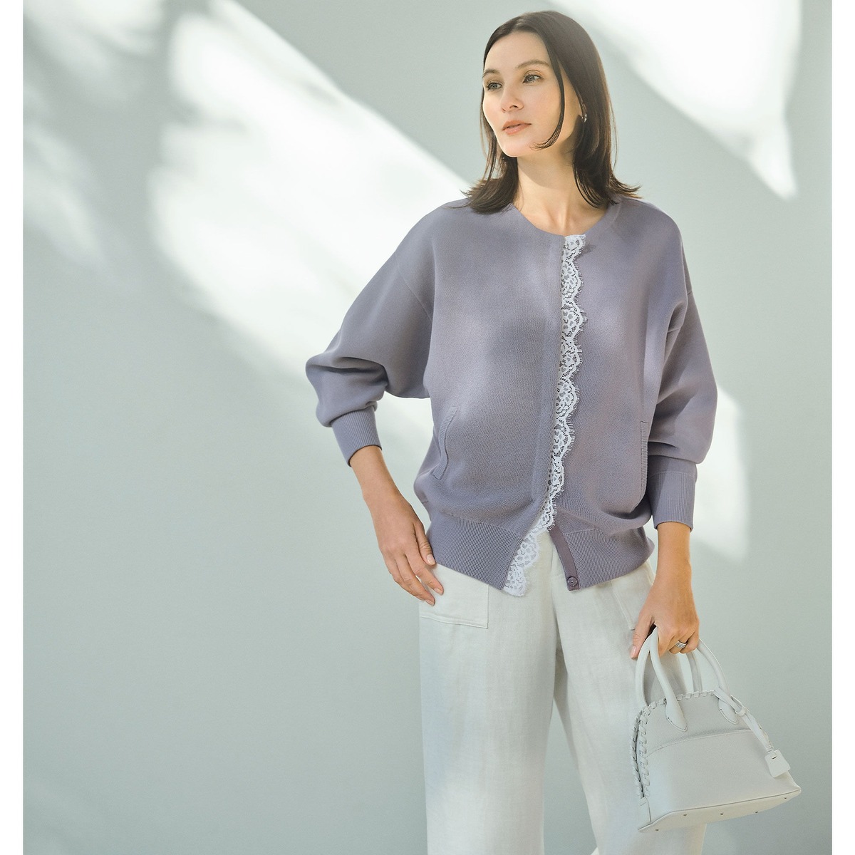 スタイルアップもかなう計算ずくのデザイン「Room no.8 for E by éclat」大人のための“春レース”誕生 ！