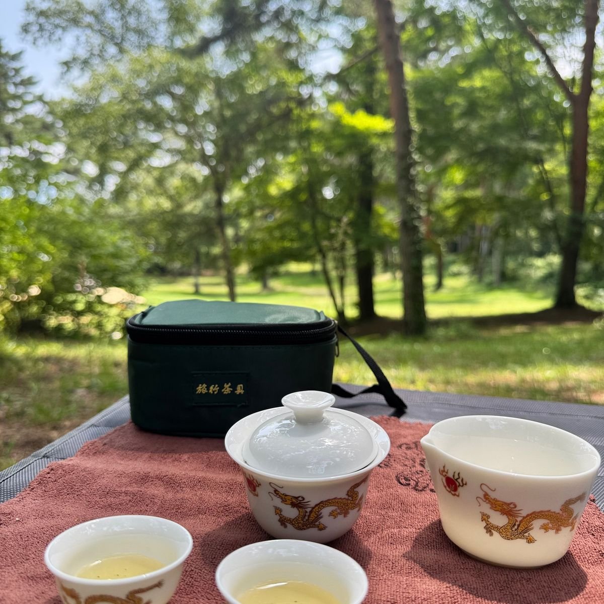 自然の中で楽しむ、台湾茶の野点