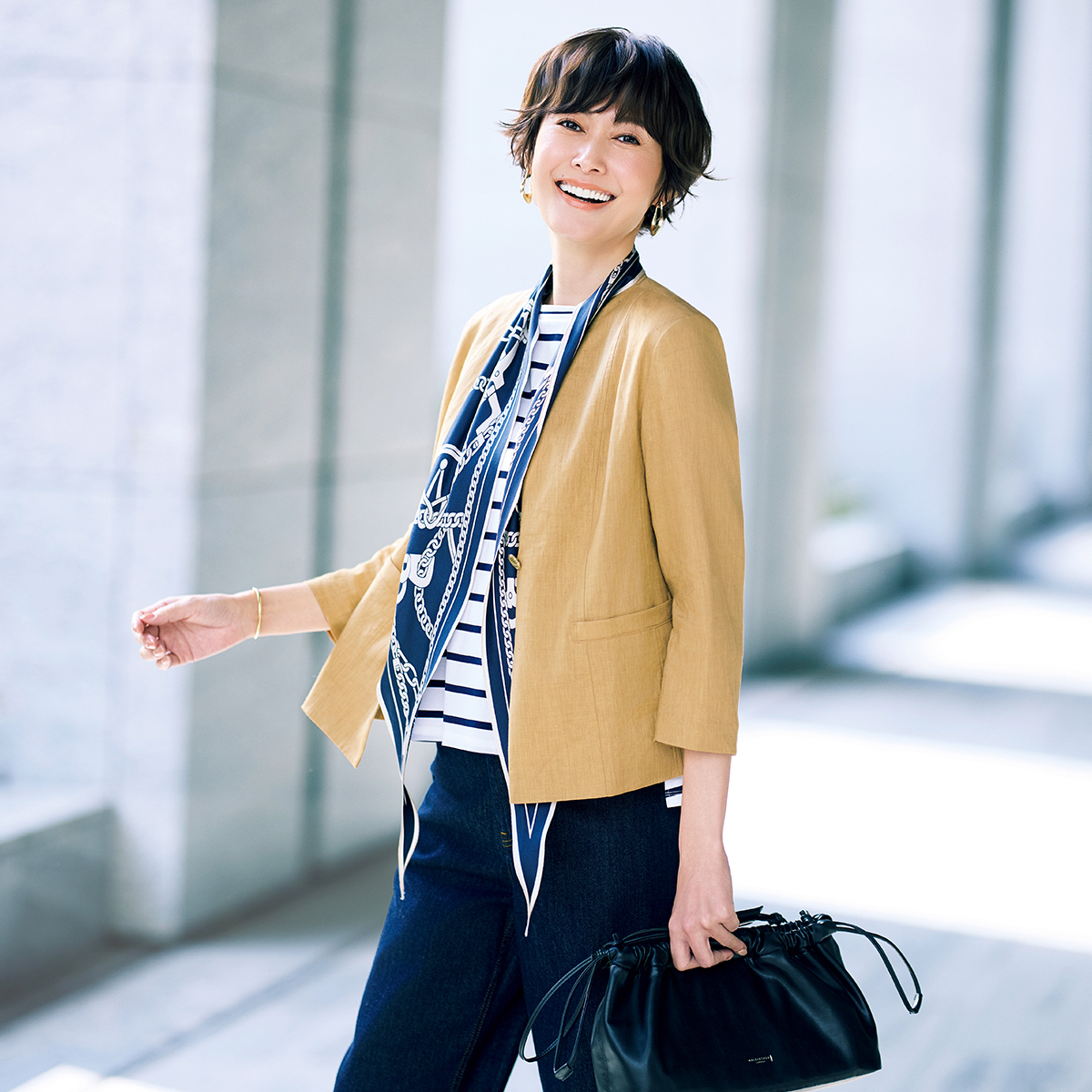 春夏のおしゃれに、涼感が心地よい大人のデイリーワードローブを