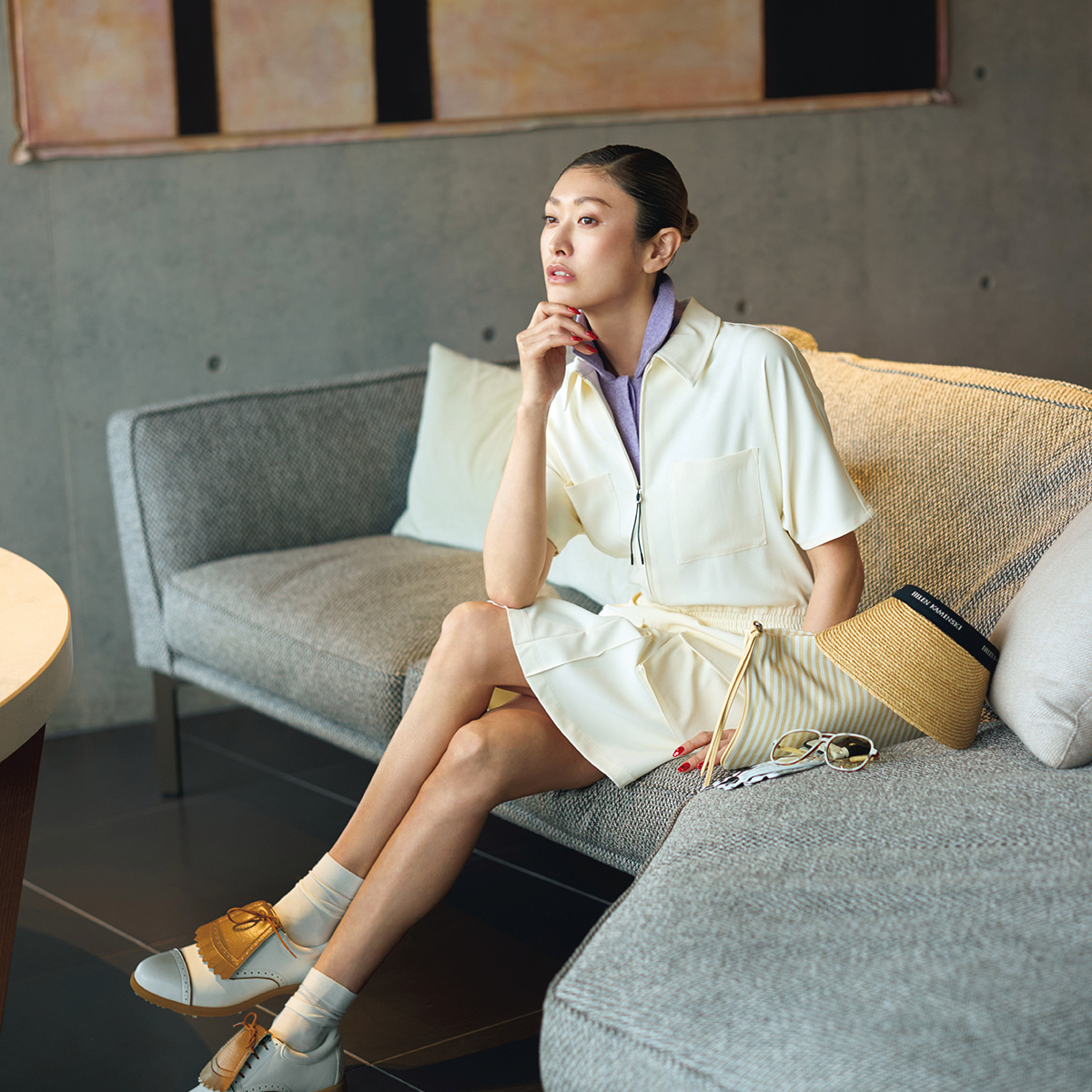 大人のゴルフウェアは色や素材でひと工夫を！ コースで映える「ワンピーススタイル」