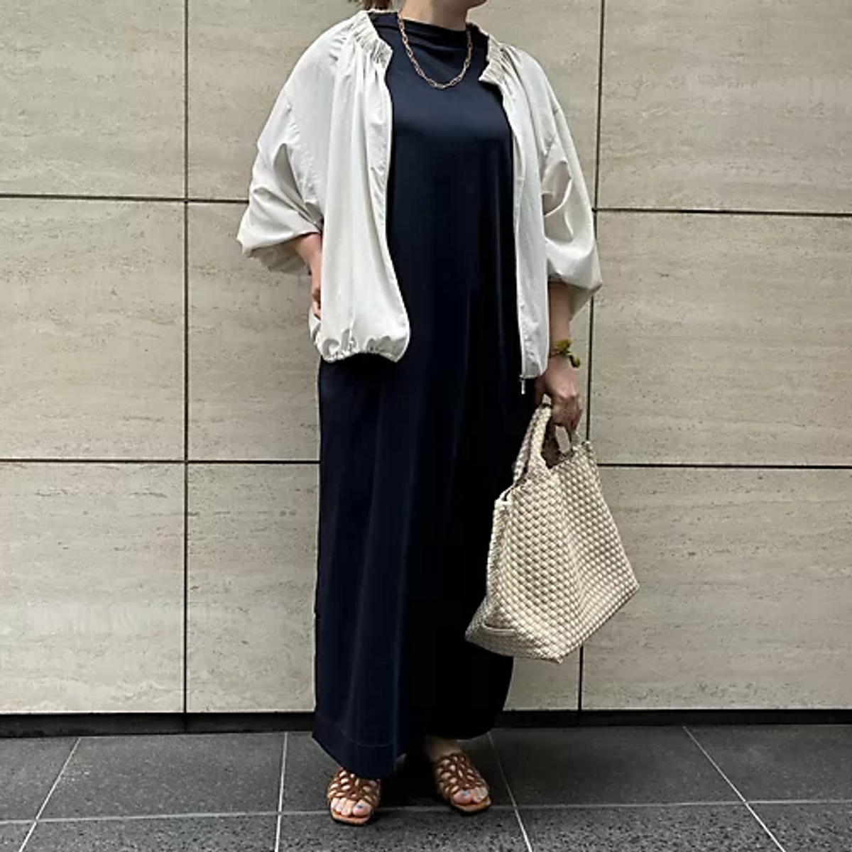 50代 夏ファッション｜涼しくきれい見え！接触冷感・UV・防シワのイーバイエクラ「ブラウス風ブルゾン」