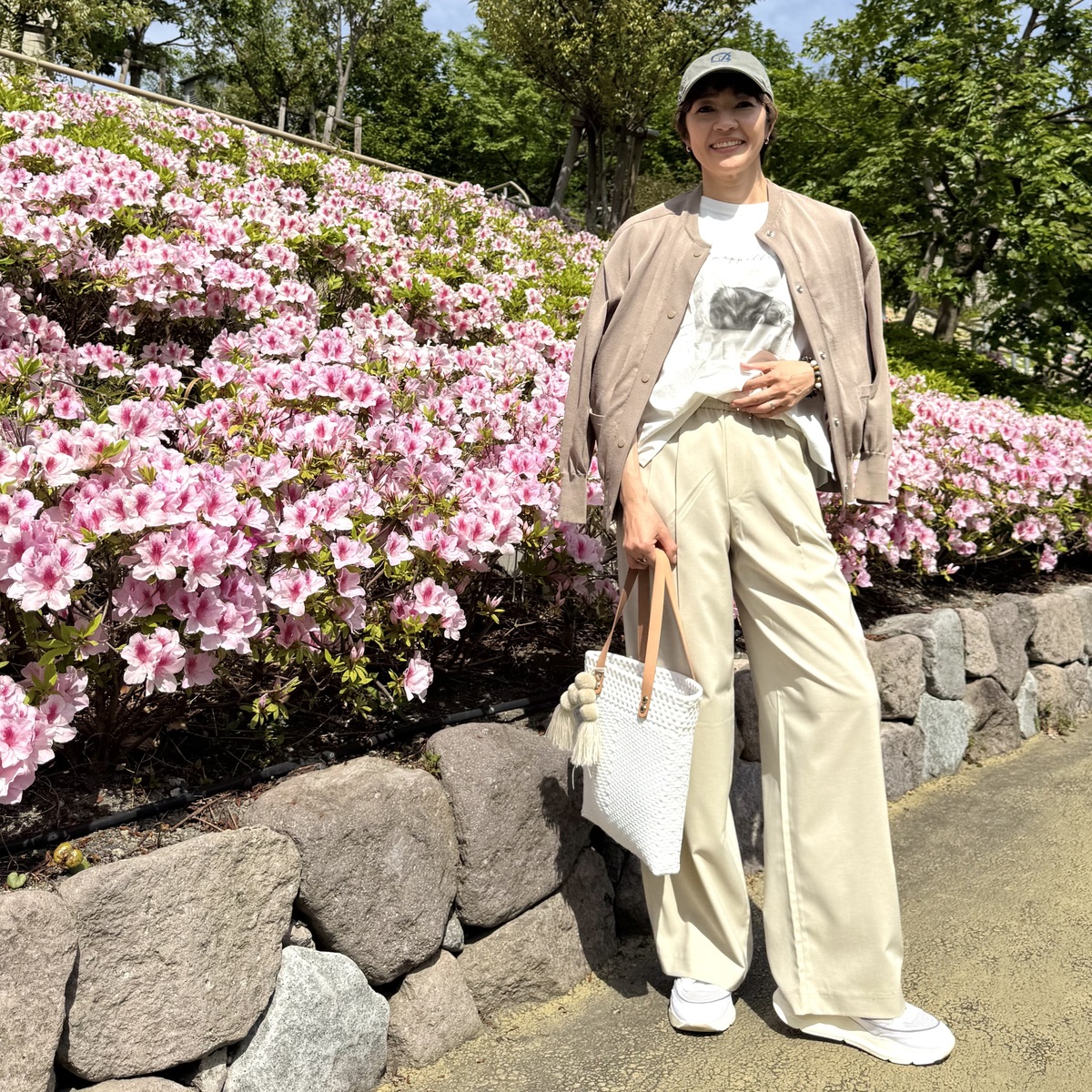 E by éclatのAlain CAT Tシャツを着て根津神社の文京つつじまつりへ 〜ご近所の穴場スポットにも〜