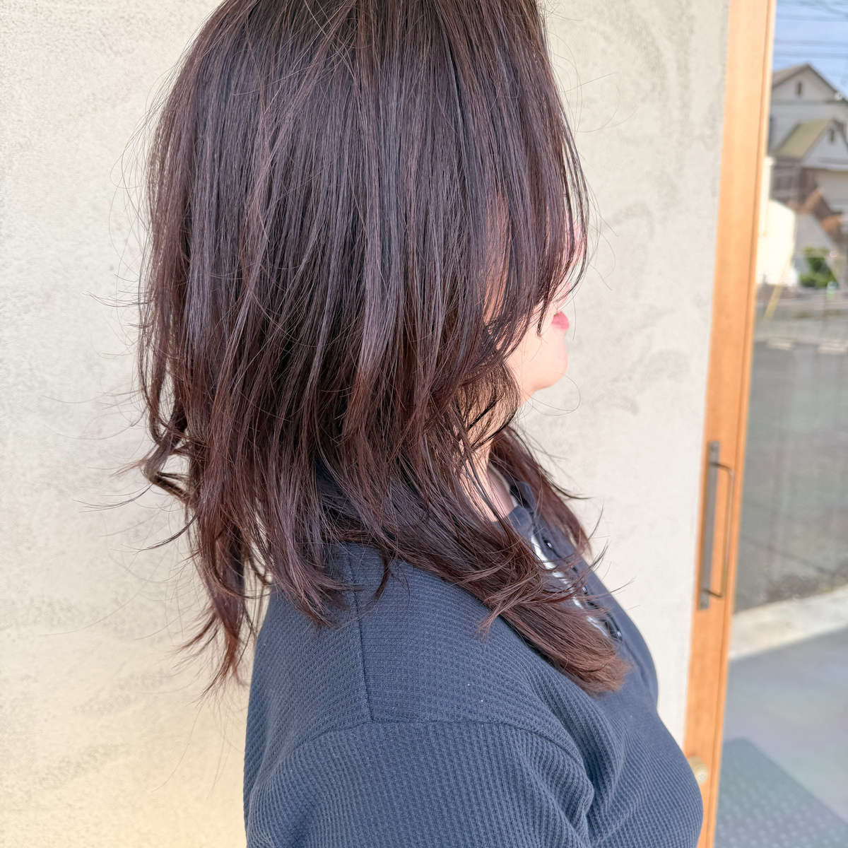 【髪質改善】ロングヘアーに軽やかな動きを。レイヤーで印象をアップデート。