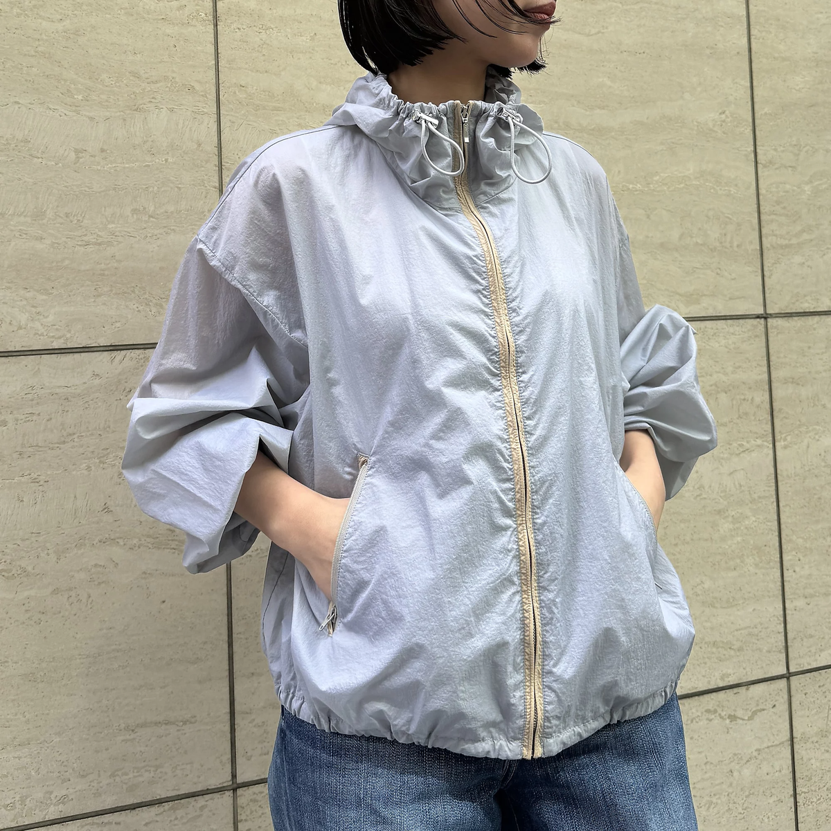 【50代 ファッション】売れ続けるのは理由がある！「E by éclat 超軽量撥水ブルゾン」は今こそ着どき♪【E by éclat ウォッチャー・Ｆ美の深掘りダイアリー】